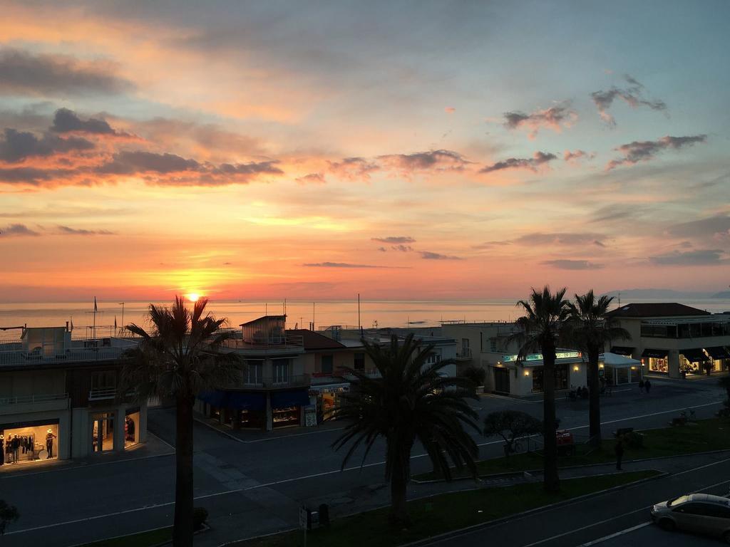 Hotel Internazionale Viareggio Ngoại thất bức ảnh